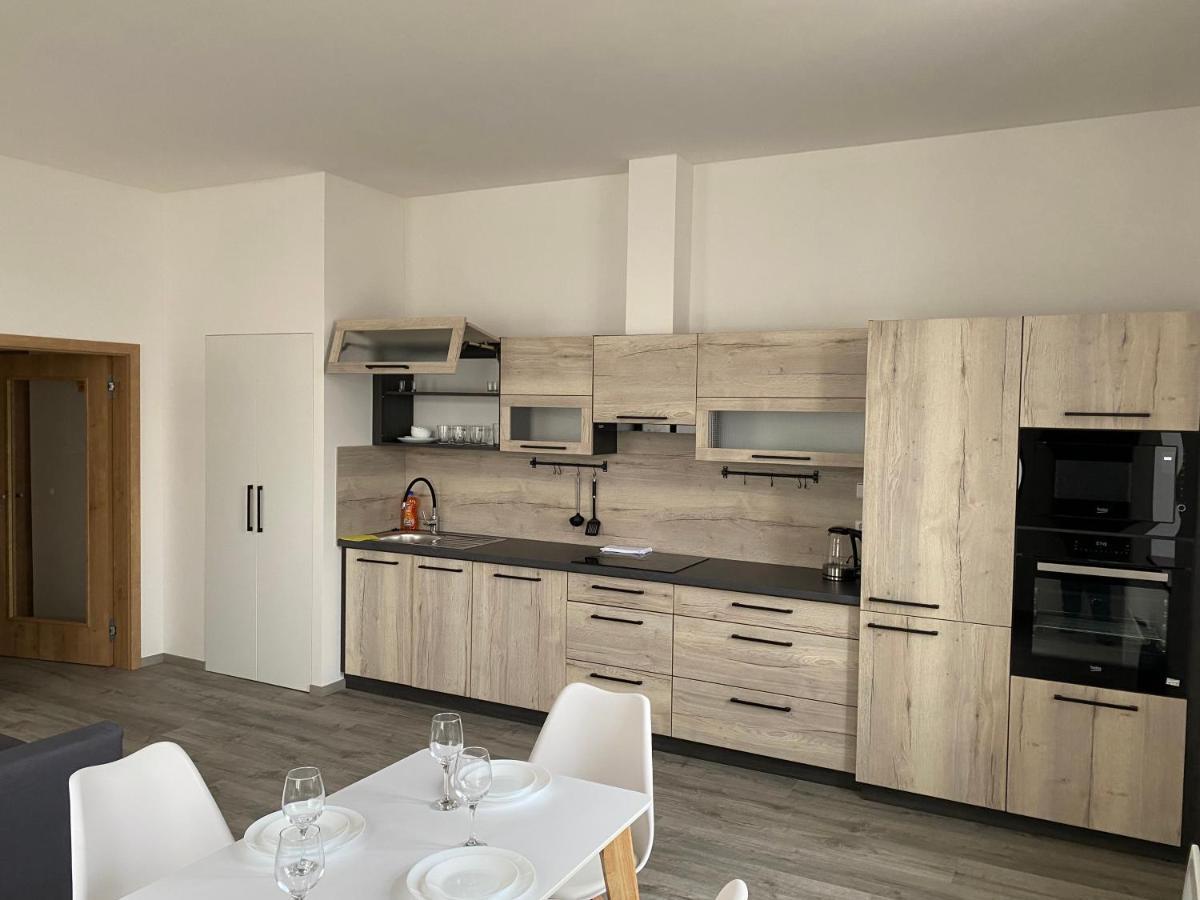 Apartmán Klicperovo 3Kk Hradec Králové Exteriér fotografie