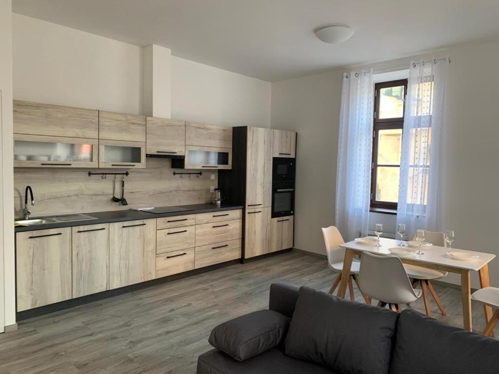 Apartmán Klicperovo 3Kk Hradec Králové Exteriér fotografie